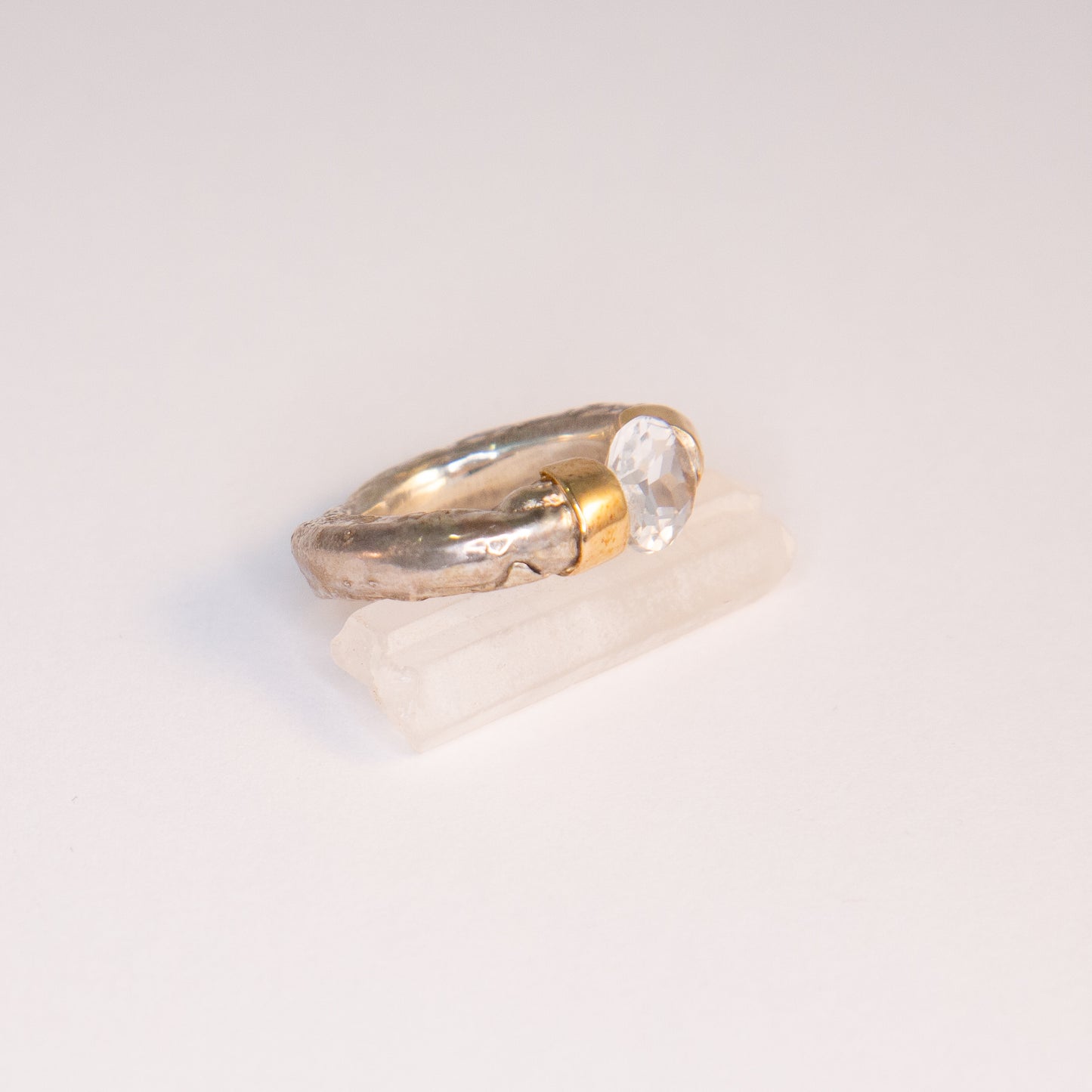 Anillo Piedra en el Viento