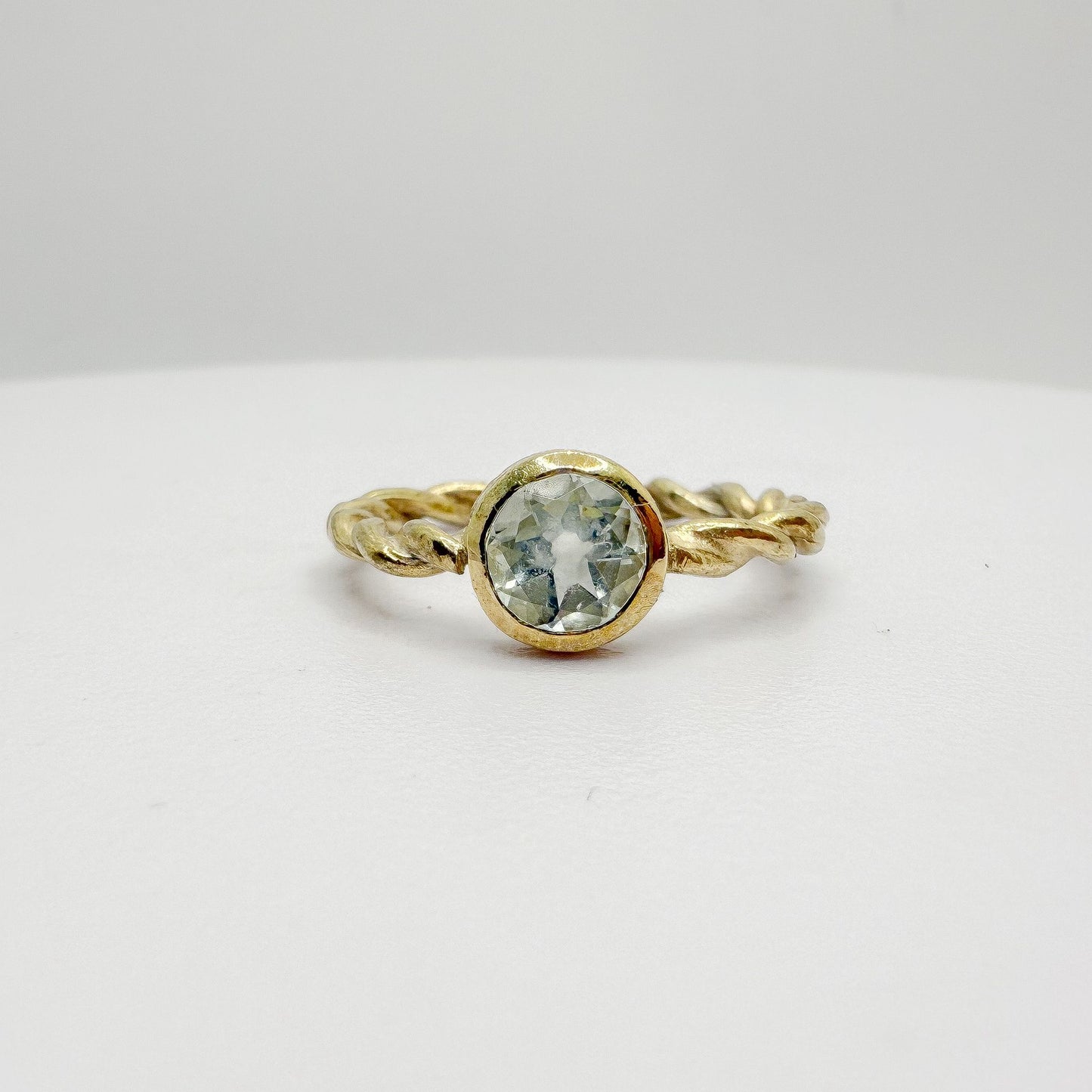 Anillo Amaris