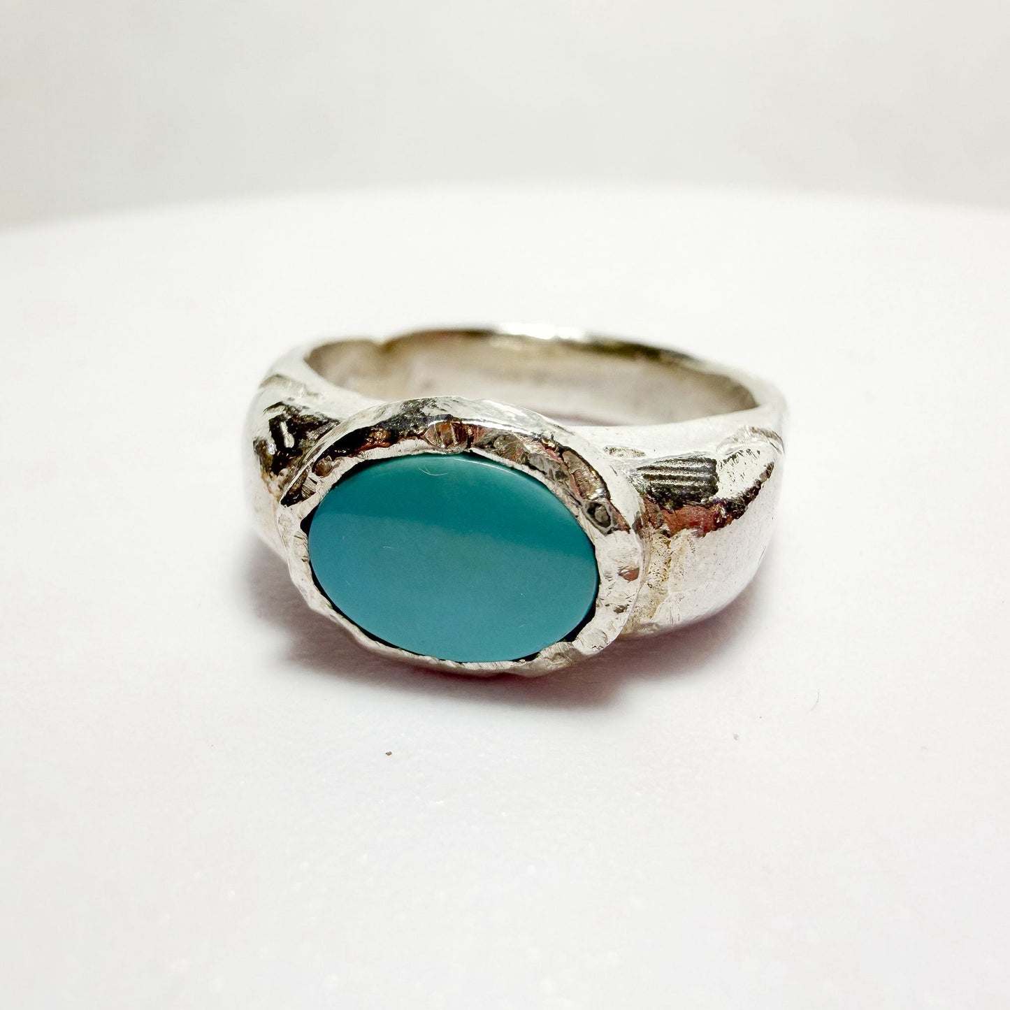 Anillo horizonte turquesa