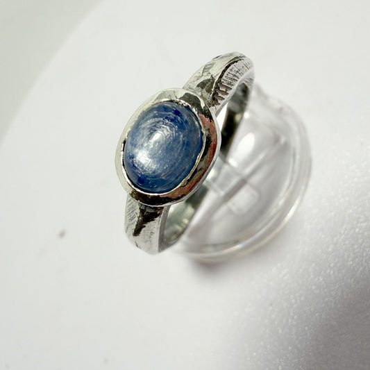 Anillo mareas de cianita